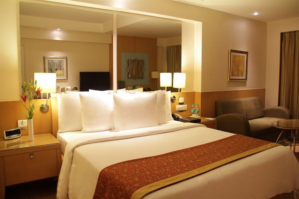 Courtyard By Marriott Chennai Hotel Kültér fotó