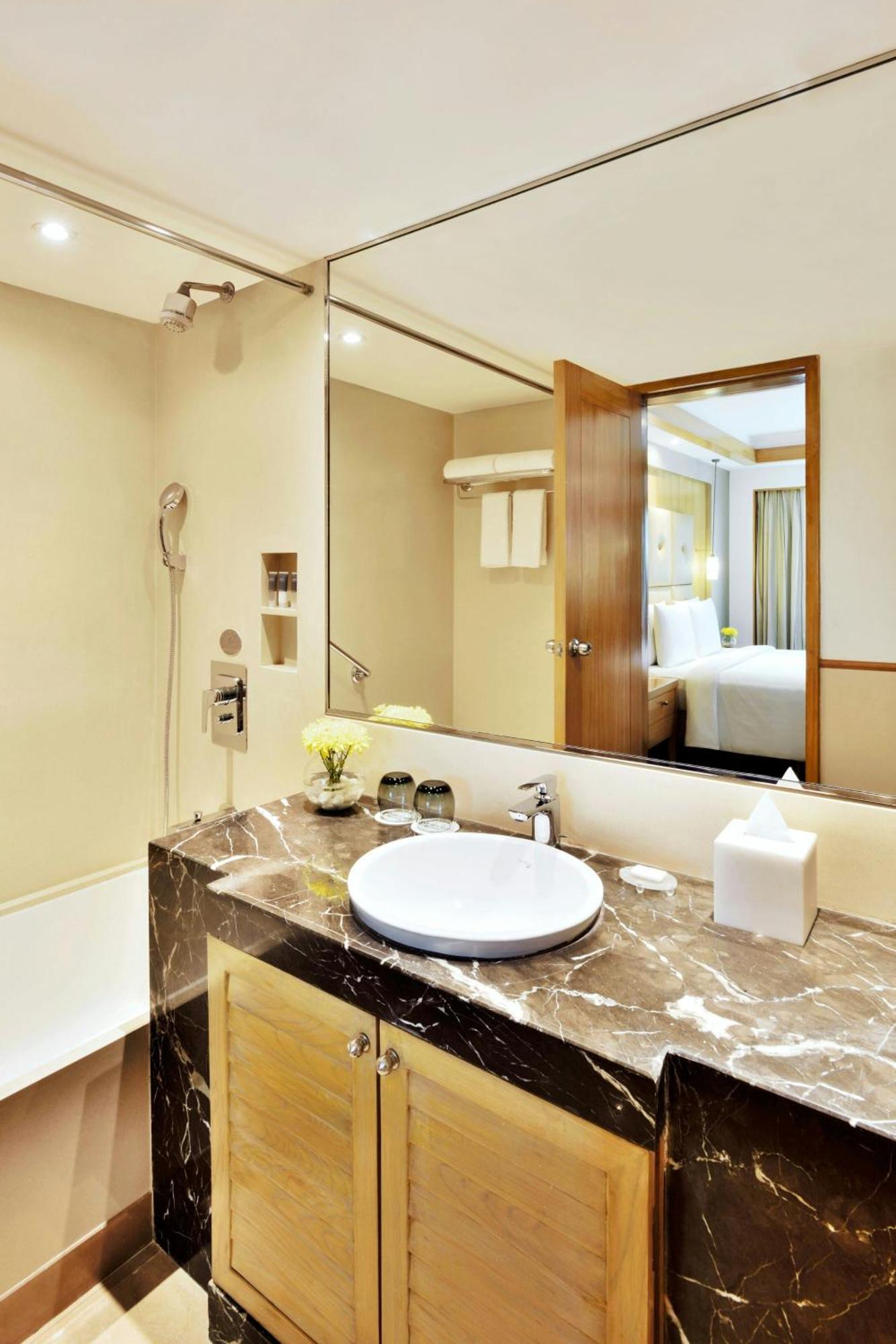 Courtyard By Marriott Chennai Hotel Kültér fotó