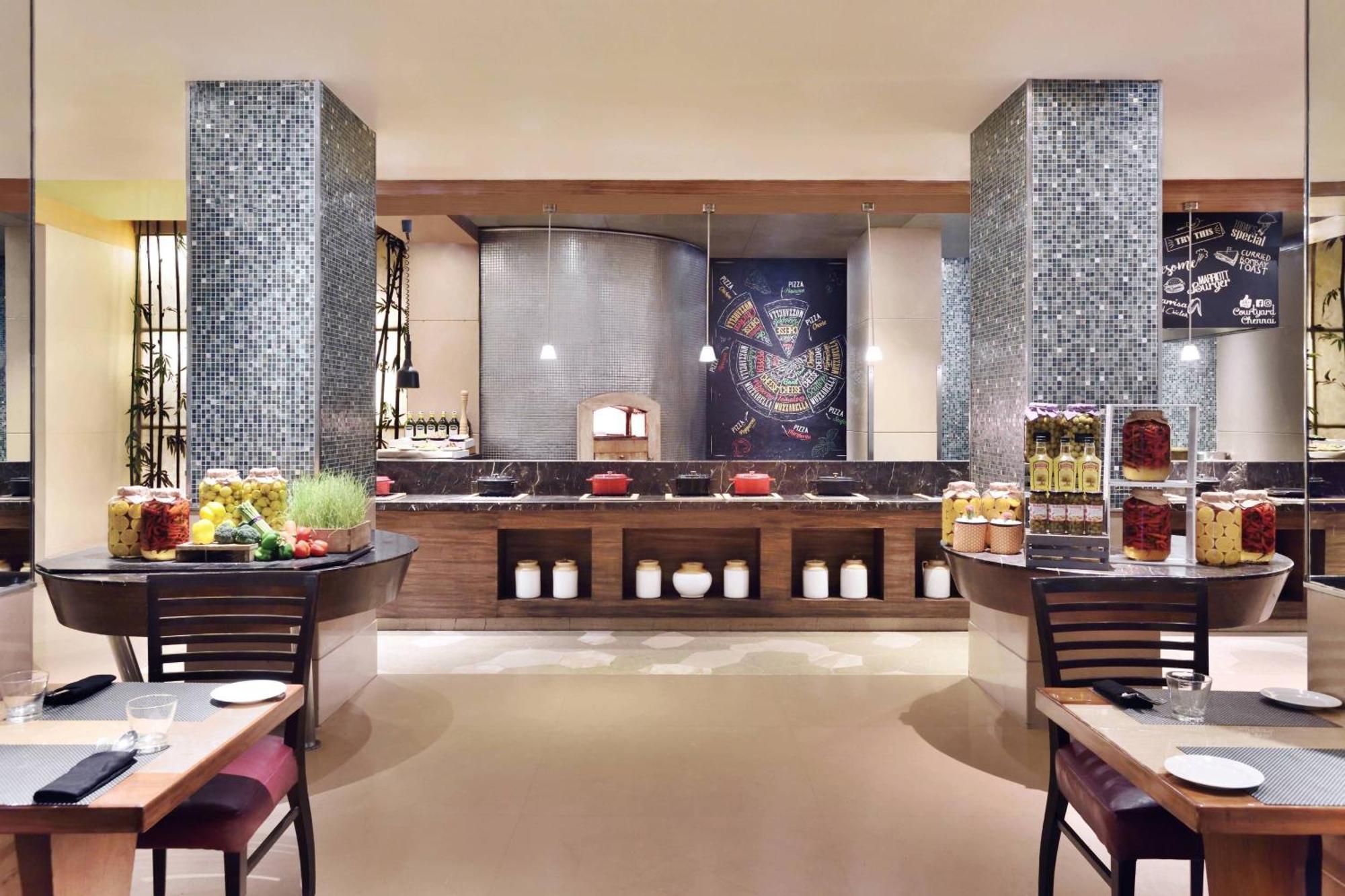 Courtyard By Marriott Chennai Hotel Kültér fotó