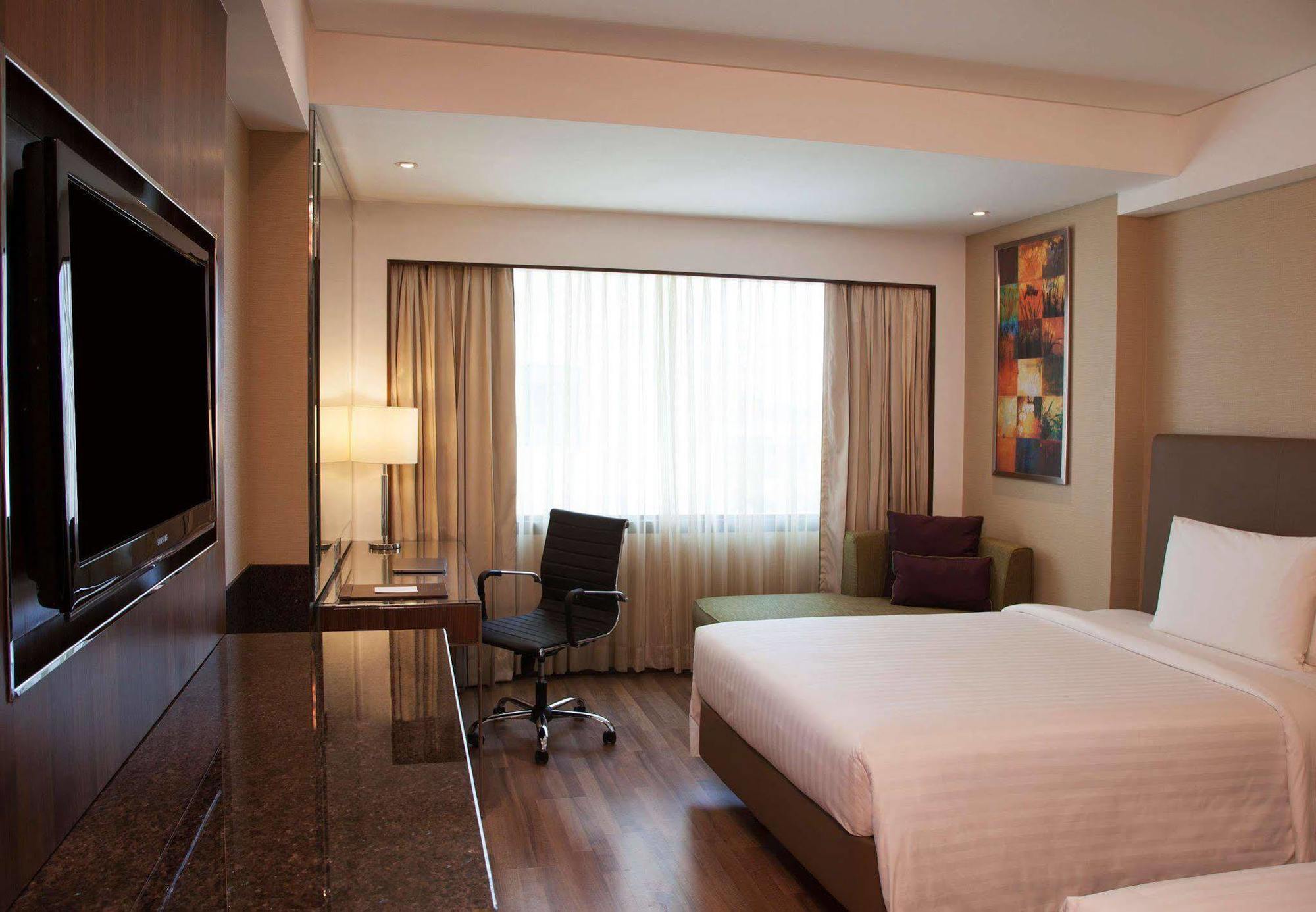 Courtyard By Marriott Chennai Hotel Kültér fotó