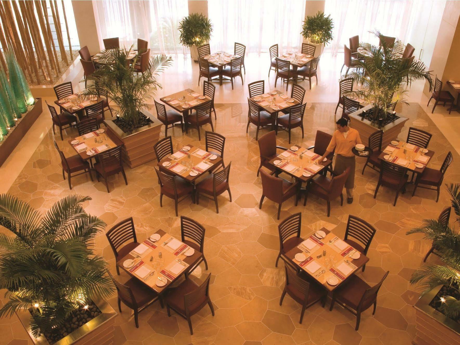 Courtyard By Marriott Chennai Hotel Kültér fotó